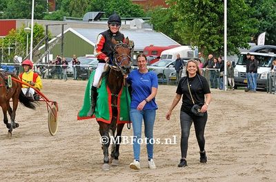 Koers 1. Mercedes Star2.jpg