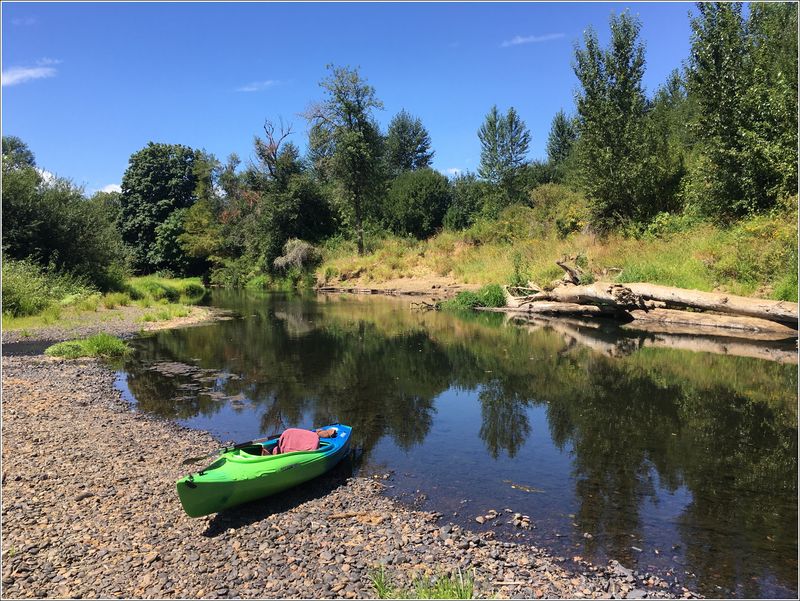 Kayaking, hiking the Luckiamute/Willamette rivers area