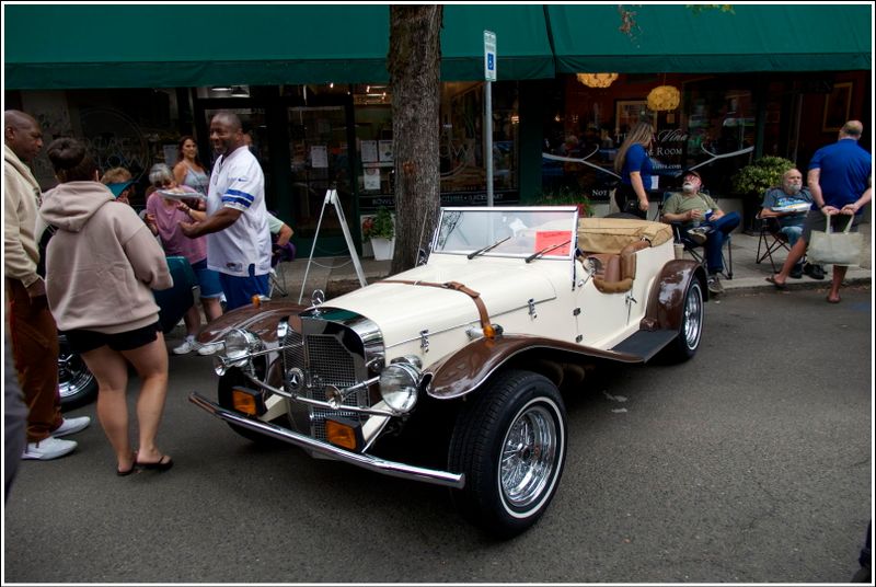CarShow220.jpg