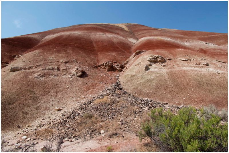 2024-Aug-863-PaintedHills.jpg