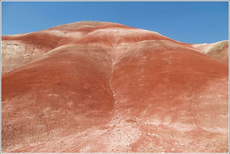 2024-Aug-871-PaintedHills.jpg