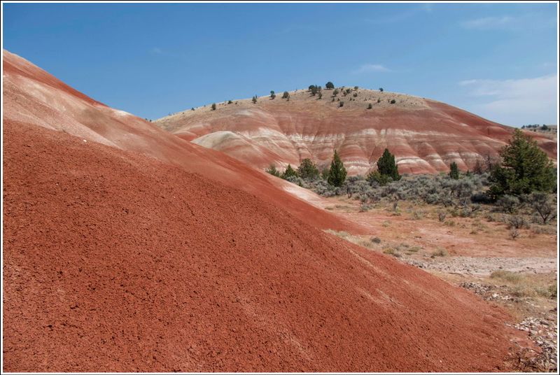 2024-Aug-879-PaintedHills.jpg