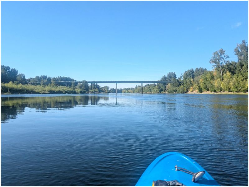 (2025-08-08) Floating the Willamette
