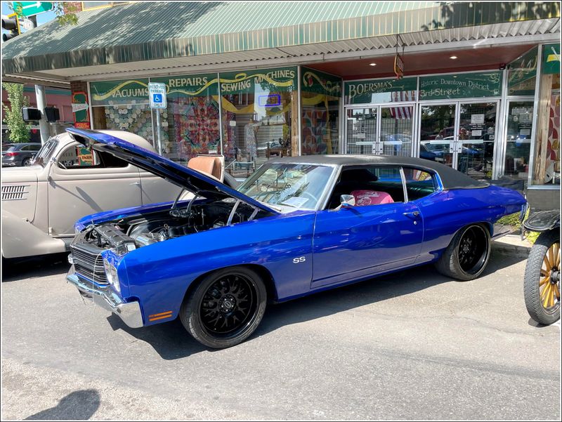 Cruising McMinnville Car Show - 2025