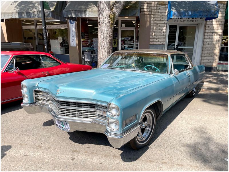 Cruising McMinnville Car Show - 2025
