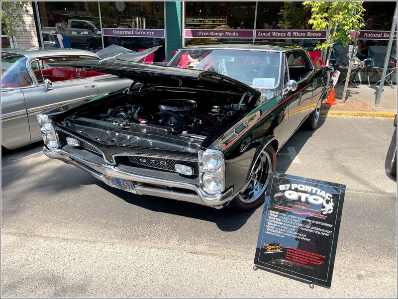 Cruising McMinnville Car Show - 2025