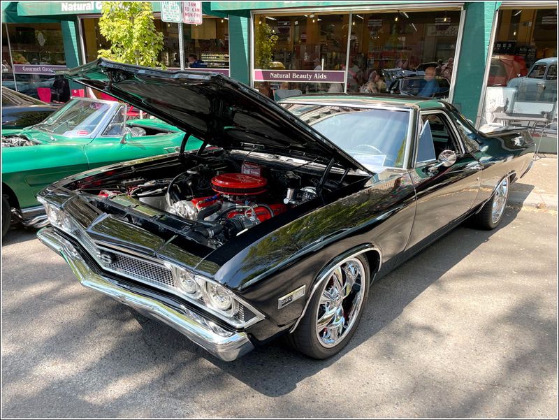 Cruising McMinnville Car Show - 2025