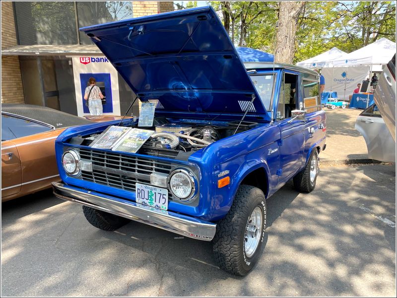 Cruising McMinnville Car Show - 2025