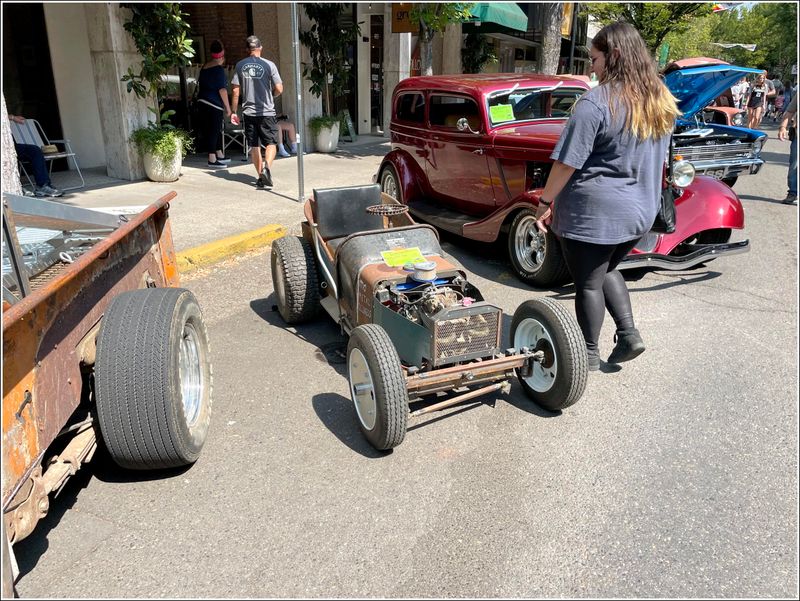 Cruising McMinnville Car Show - 2025