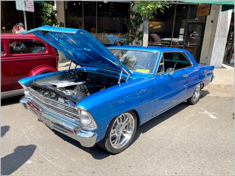 Cruising McMinnville Car Show - 2025