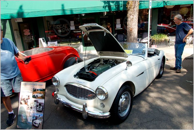 Cruising McMinnville Car Show - 2025