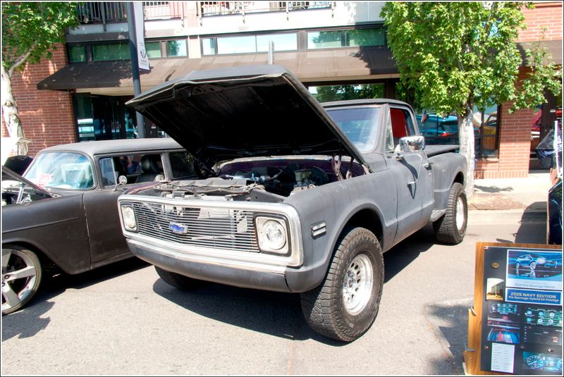 Cruising McMinnville Car Show - 2025