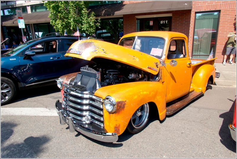 Cruising McMinnville Car Show - 2025