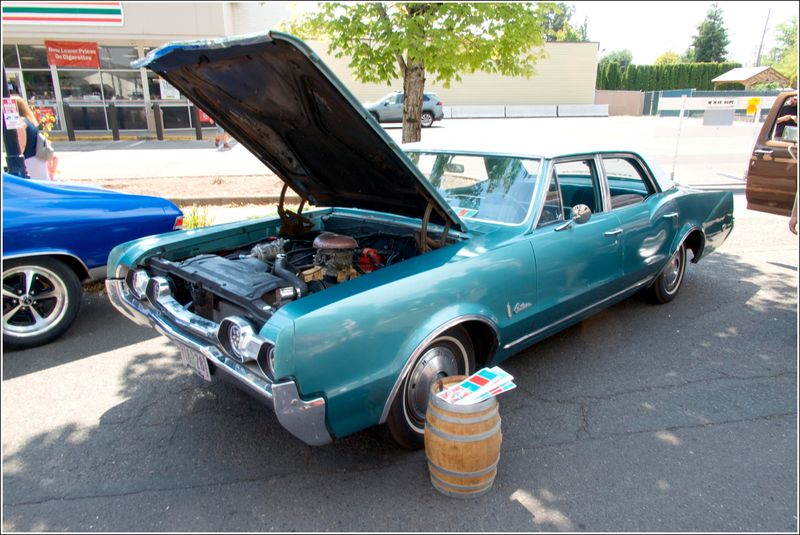 Cruising McMinnville Car Show - 2025