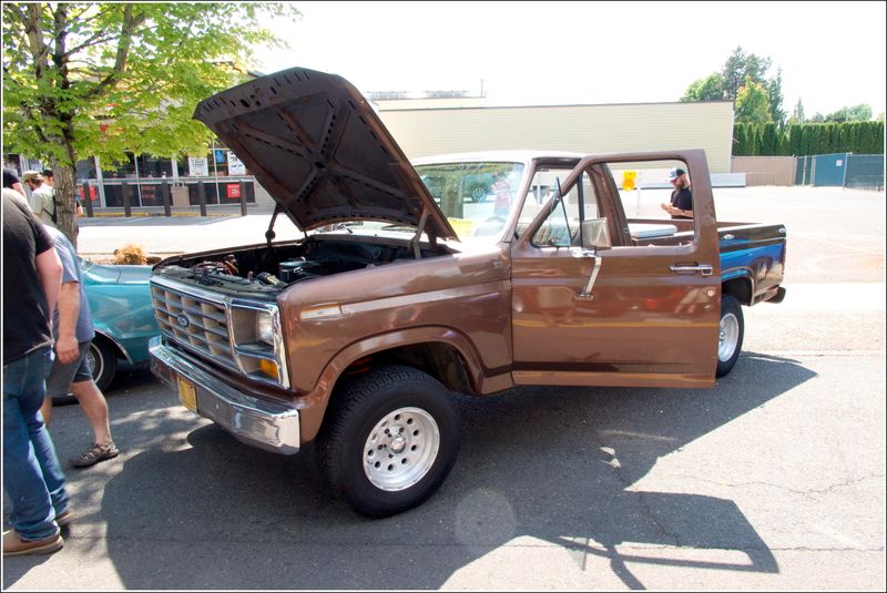 Cruising McMinnville Car Show - 2025