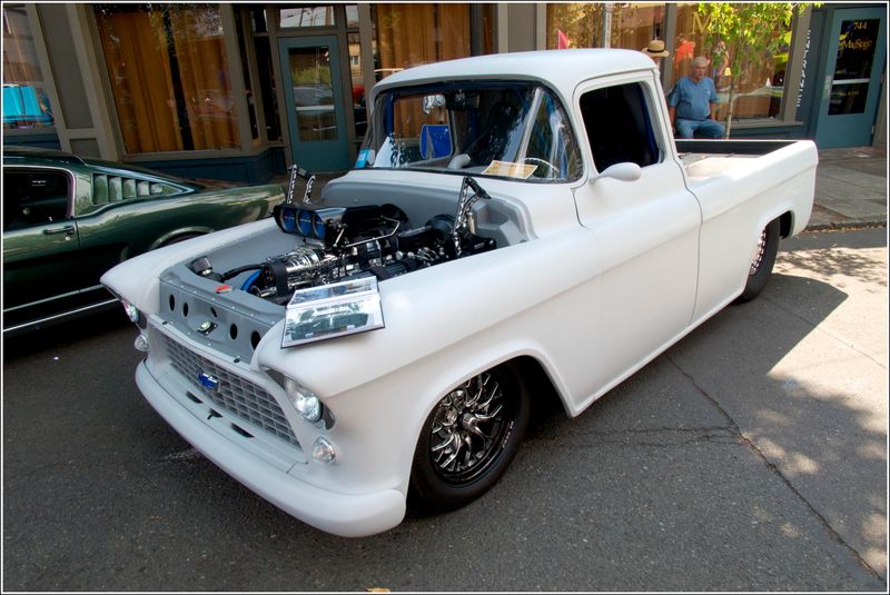 Cruising McMinnville Car Show - 2025