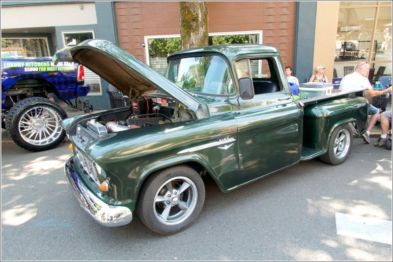 Cruising McMinnville Car Show - 2025