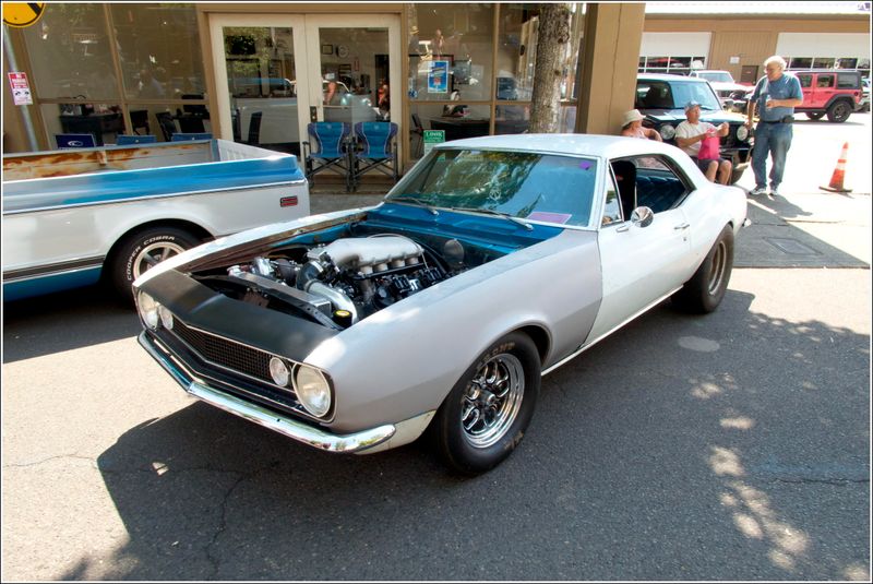 Cruising McMinnville Car Show - 2025