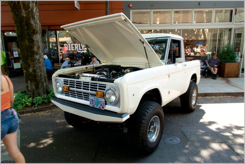 Cruising McMinnville Car Show - 2025