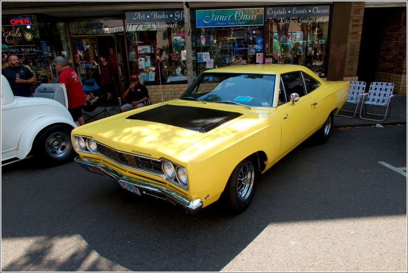 Cruising McMinnville Car Show - 2025