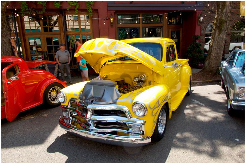 Cruising McMinnville Car Show - 2025