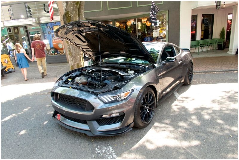 Cruising McMinnville Car Show - 2025