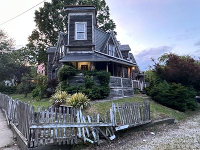 house_on_jones_hill