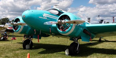 Beech D18S