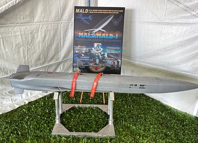 AIM-160 MALD