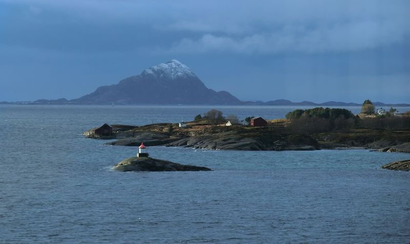 So many islands