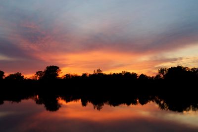 Color on the Lake