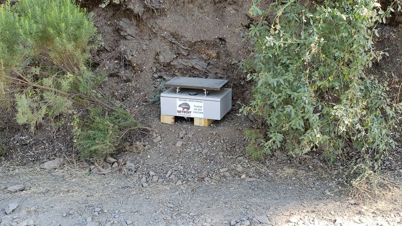 Seismic Measurement Device