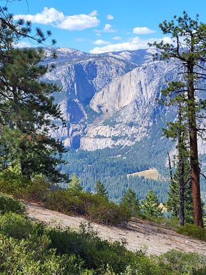 Yosemite Fall, dry in late season