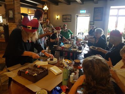 221210 Xmas coffee morning 20.jpg
