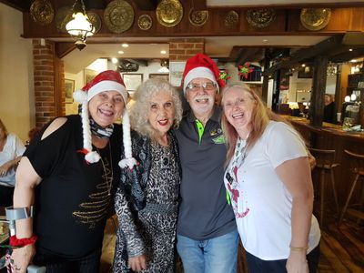 221210 Xmas coffee morning 26.jpg