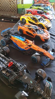 vehicles_on_show