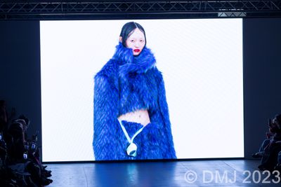JU-NNA--6G.jpg
