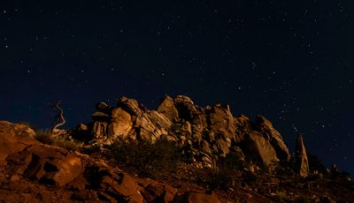 Outcrops along South Kaibab Trail