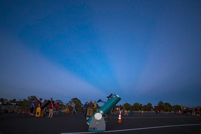 Anti-Crepuscular
