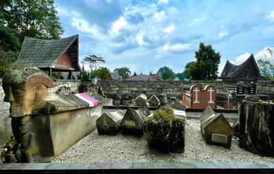 Old King Sidubatar tomb