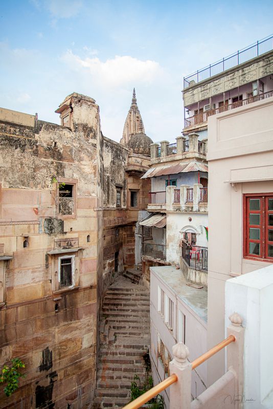 Varanasi - Life on the Ghats