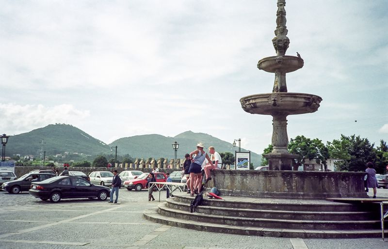 Ponte do Lima square.jpg