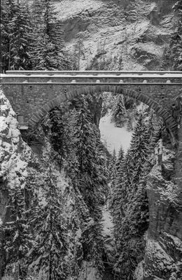 Rhaetian Railway 25.jpg