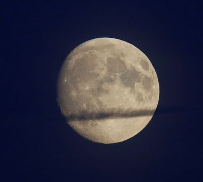 Maan - Moon