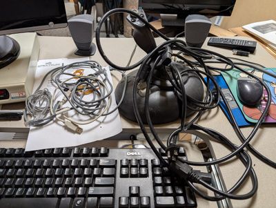 keyboard wires.jpg