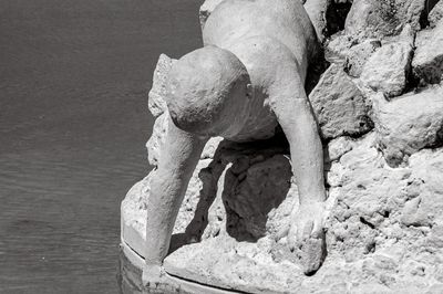 Statues & Sculptures