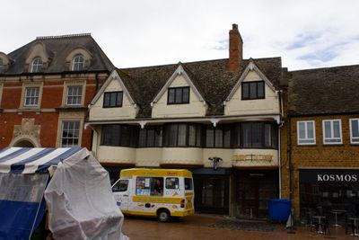 09 Banbury Unicorn.jpg
