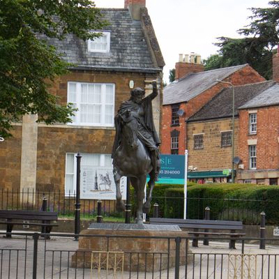 17 Banbury Fine lady.jpg
