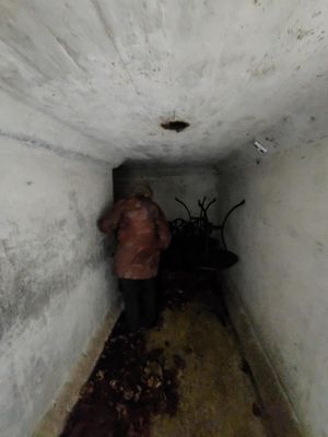 08 Air-raid shelter.jpg