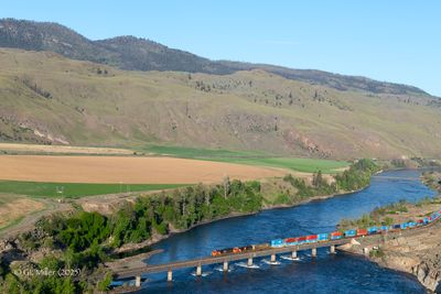 canadian pacific and canadian national railway